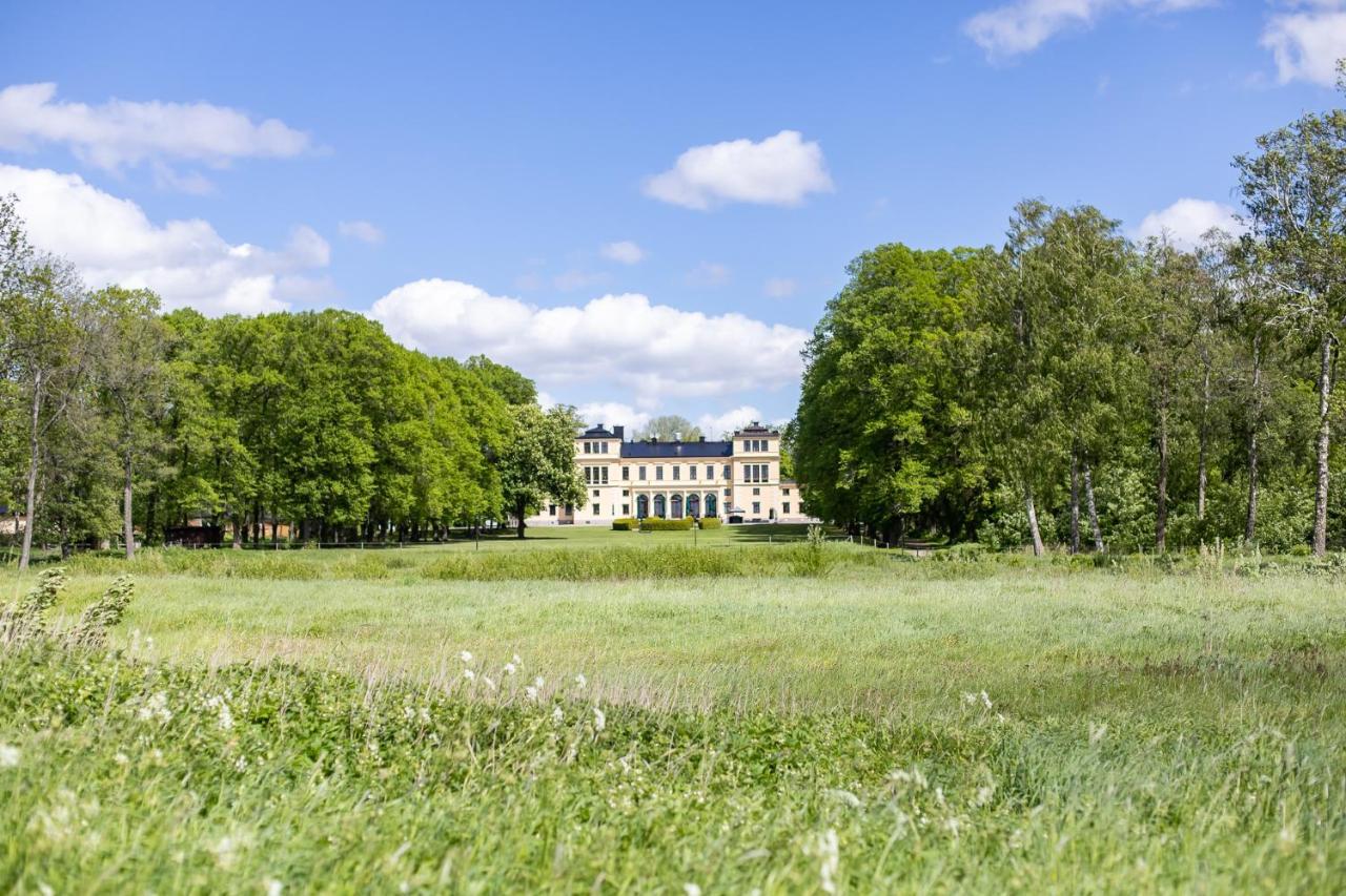 Готель Ranaes Slott Ranas Екстер'єр фото